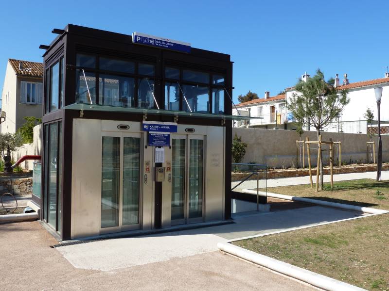 Cage d'ascenseur design pour parking souterrain du centre-ville de La Ciotat