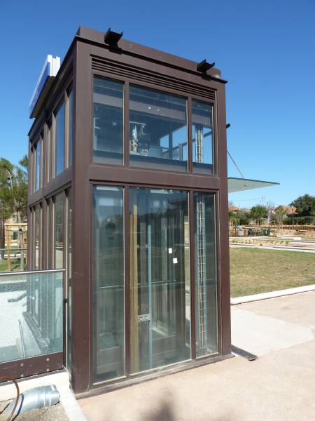 Cage d'ascenseur design pour parking souterrain du centre-ville de La Ciotat